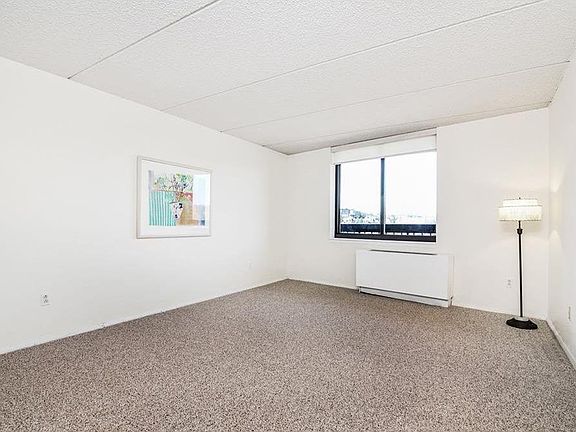 5th image of 777 N Macquesten Pkwy APT 111