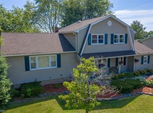 501 Red School Ln, Phillipsburg, NJ 08865