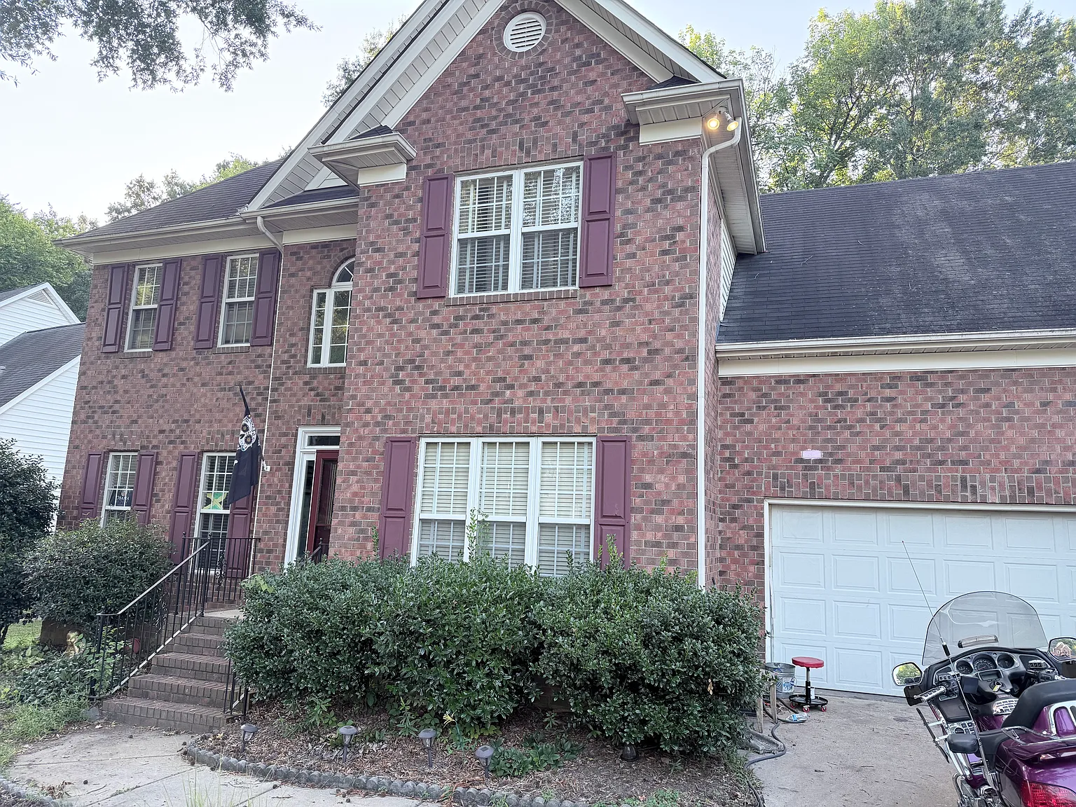 4 bed, 2348 sqft, $2,300 — Photo 1