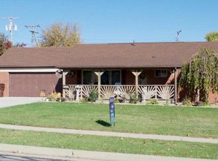2122 Rosewood Dr, Mansfield, OH 44906