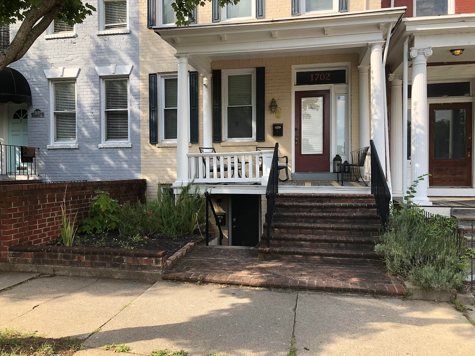 Studio, 675 sqft, $1,300 — Photo 1