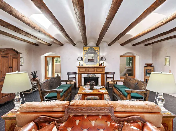 2300 Wilderness Heights Rd, Santa Fe, NM 87505