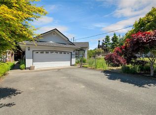 545 Sunset Pl, Pt McNeill, BC V0N 2R0