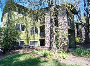 Top Floor 2-Bed in Multnomah Village Ready Late December, Portland, OR 97219