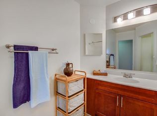 222 Lincoln Oaks Dr APT 1405, Willowbrook, IL 60527