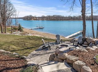 11605 Interlachen Rd, Chisago City, MN 55013