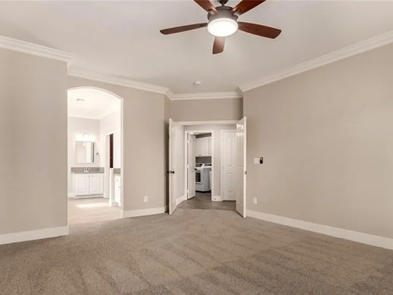 264 Pointe Ranier Ave — Photo 16