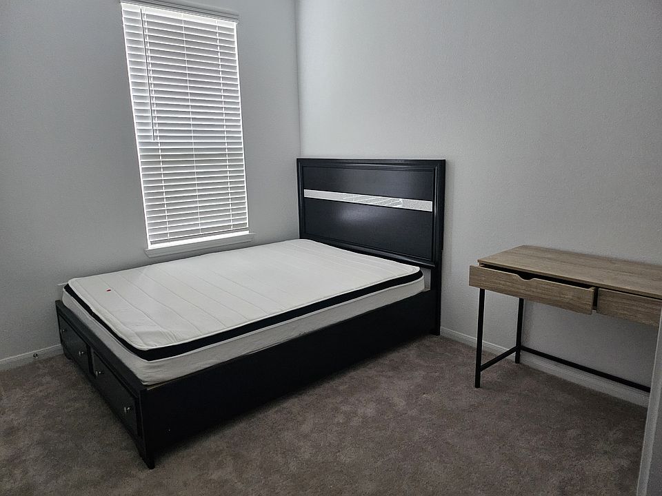 2nd image of 23638 Escardilla Dr