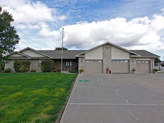 2nd image of 8319 S Sagebrush Ln