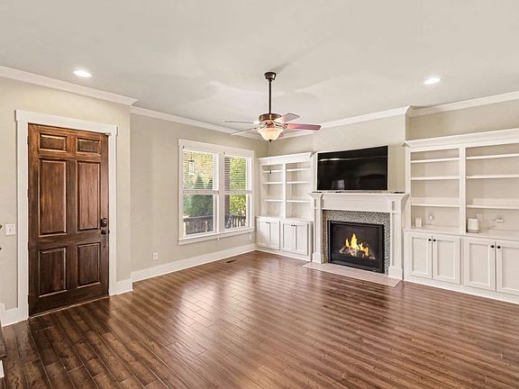 3rd image of 1613A Glen Echo Rd
