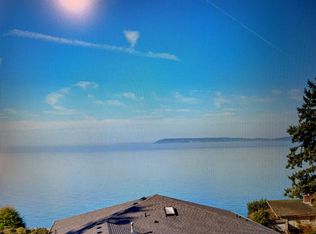 17140 Talbot Rd APT 8, Edmonds, WA 98026