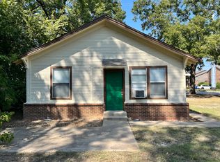 519 W Collins St, Denton, TX 76201
