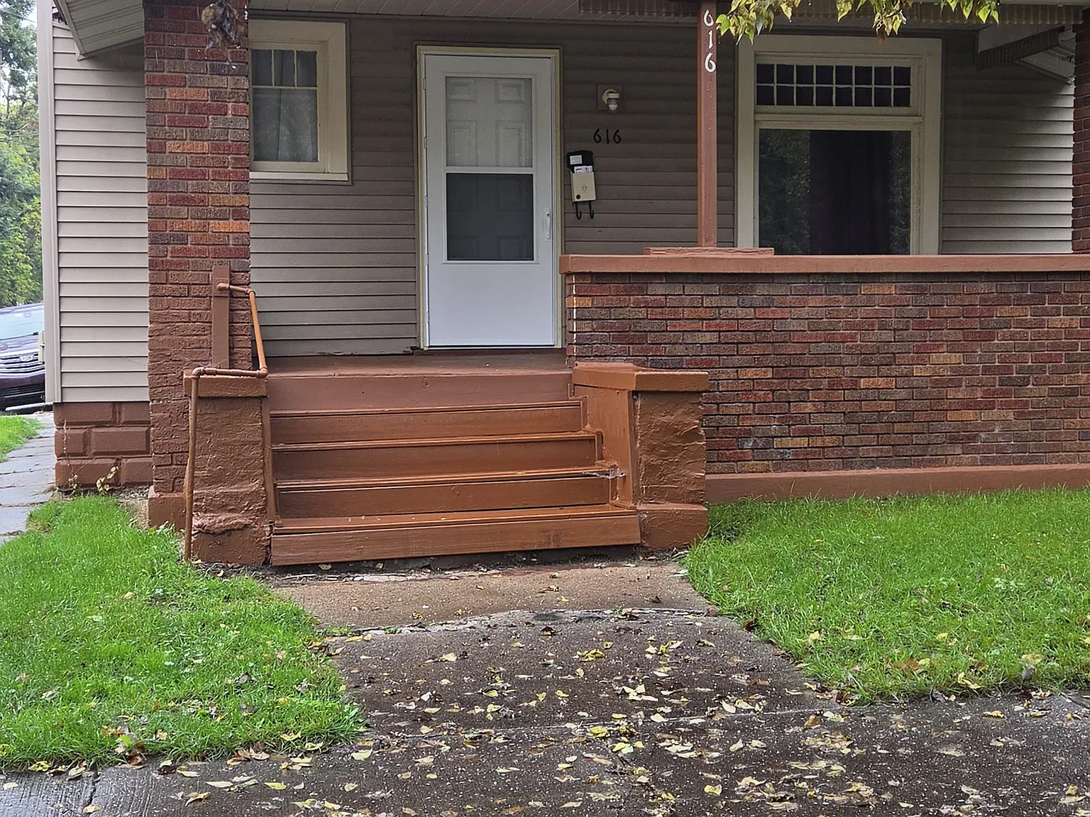 3 bed, 1472 sqft, $2,000 — Photo 2