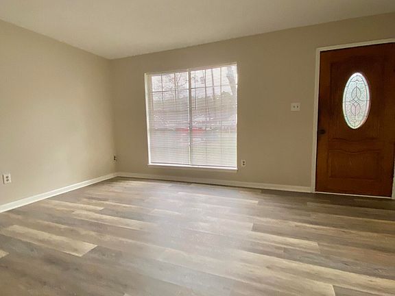 5th image of 4316 Knowlcrest Dr