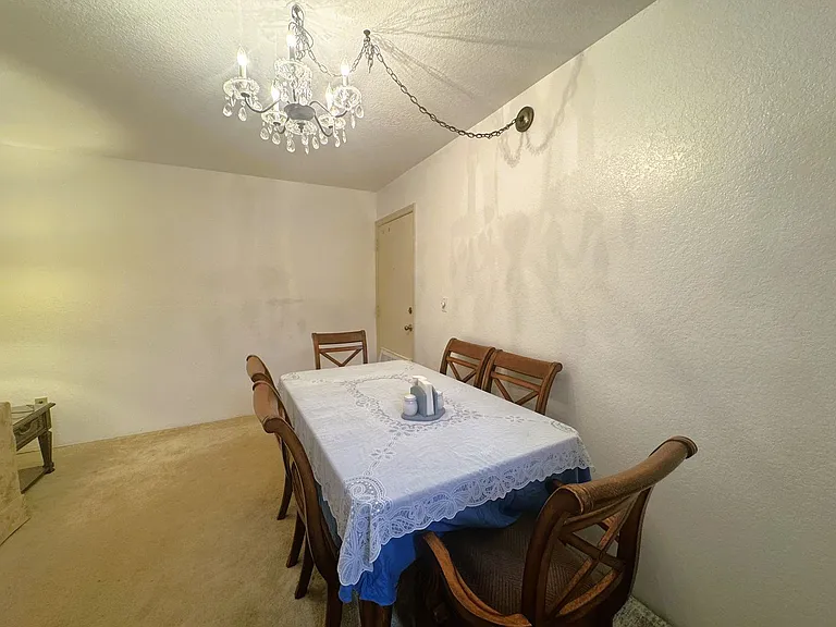 21300 Brinson Ave #113 — Photo 6