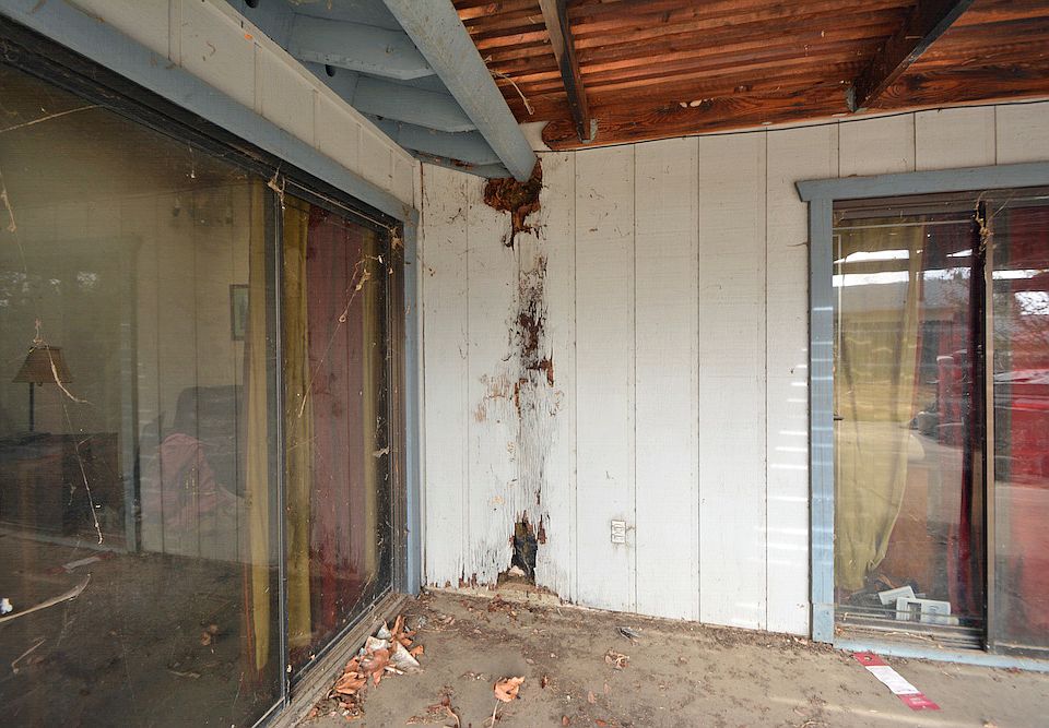 2nd image of 9916 Redstone Dr