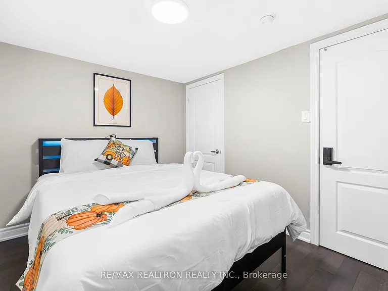 1141 Ritson Rd S — Photo 18