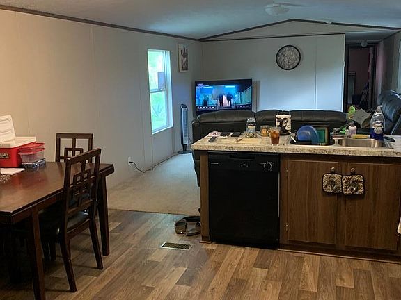 3rd image of 38 Karly Dr