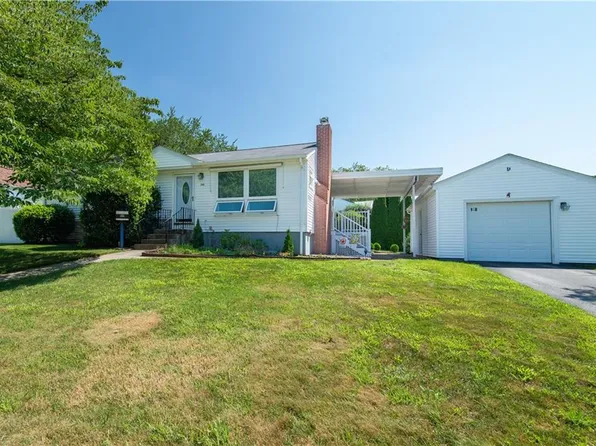 148 Howie Ave, Warwick, RI 02888