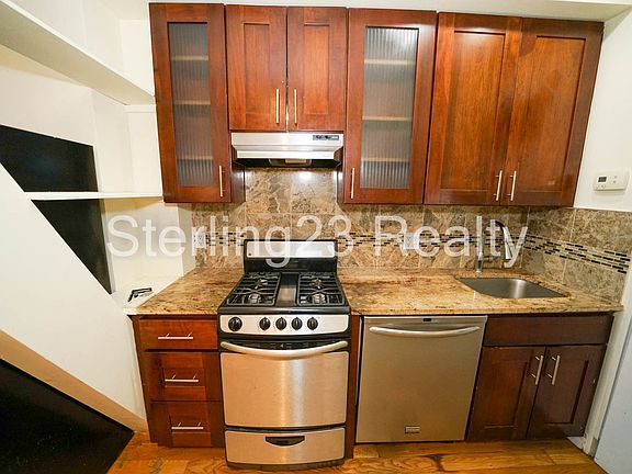 2nd image of 25-15 Crescent St #9F