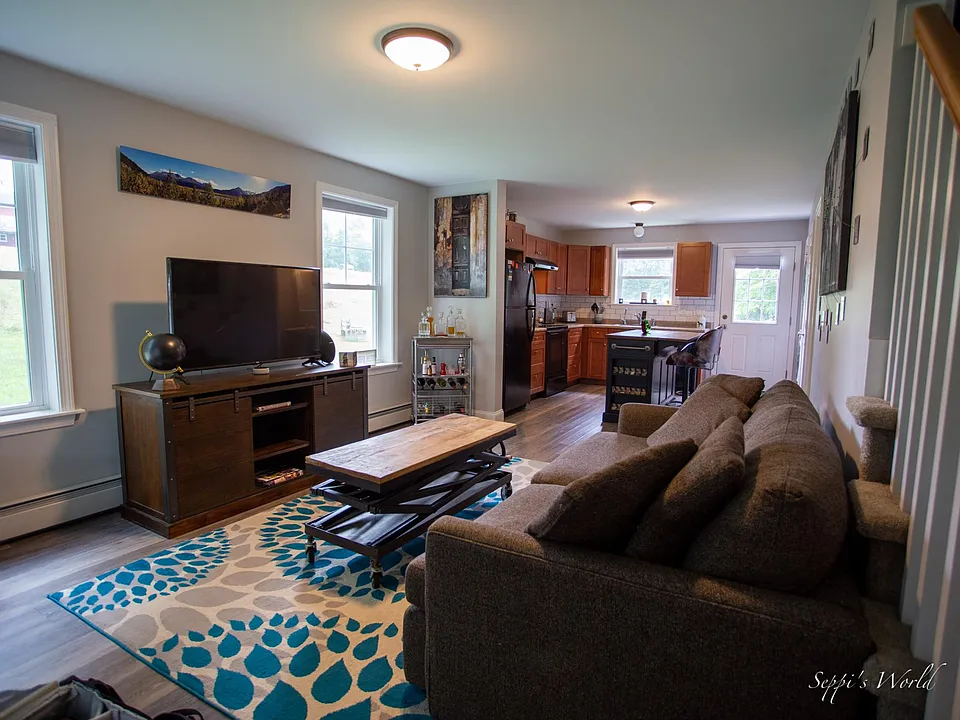 258 Oak Hill Rd #2