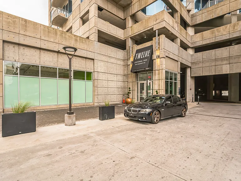 400 W Peachtree St NW #2810 — Photo 27