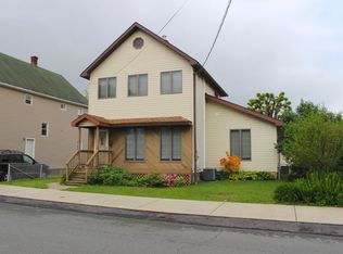 633 E Lackawanna St, Olyphant, PA 18447