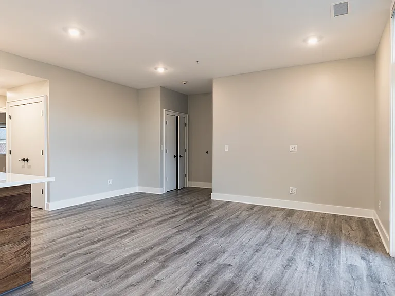 1212 Cedars Ct — Photo 22