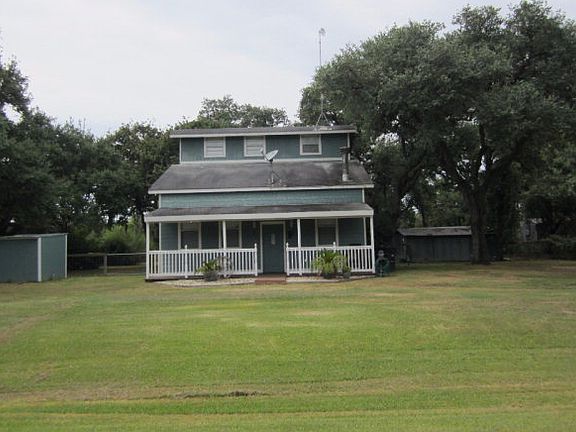 2nd image of 1024 Hollybrook Dr
