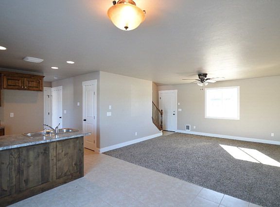 3rd image of 2959 Janessa Ln
