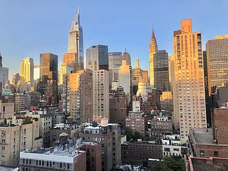 Rented by R New York