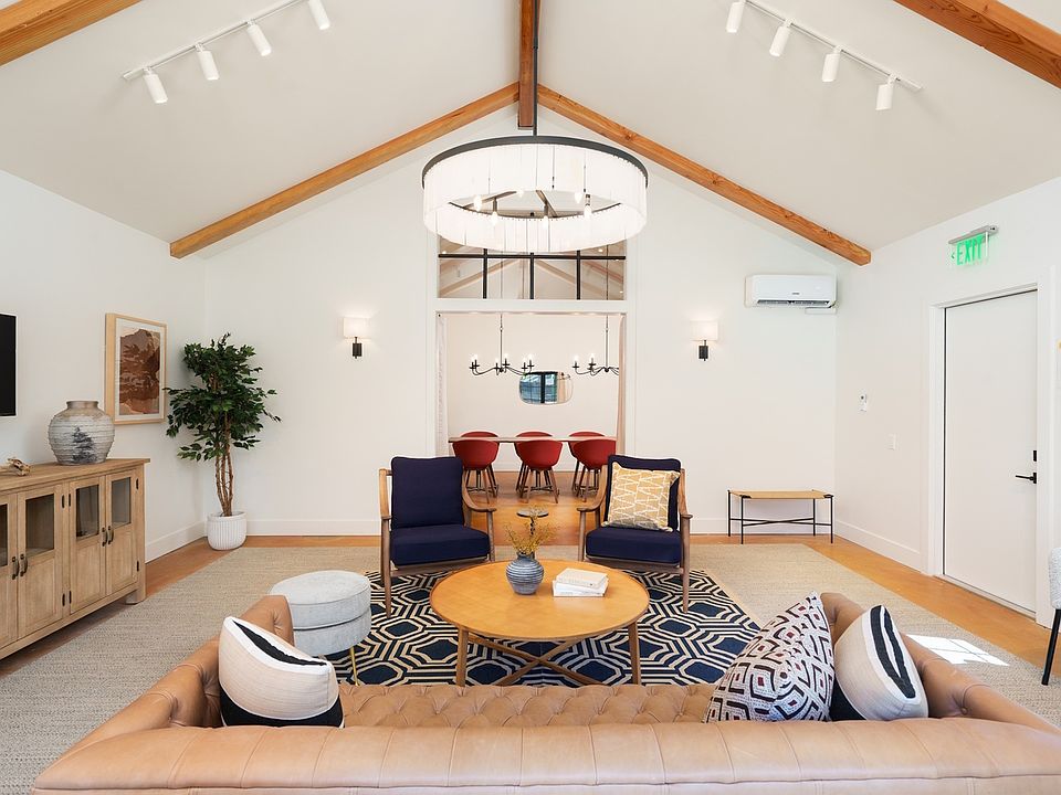 Newly Renovated Clubhouse | Apartments in Livermore, CA | The Arbors Apartments