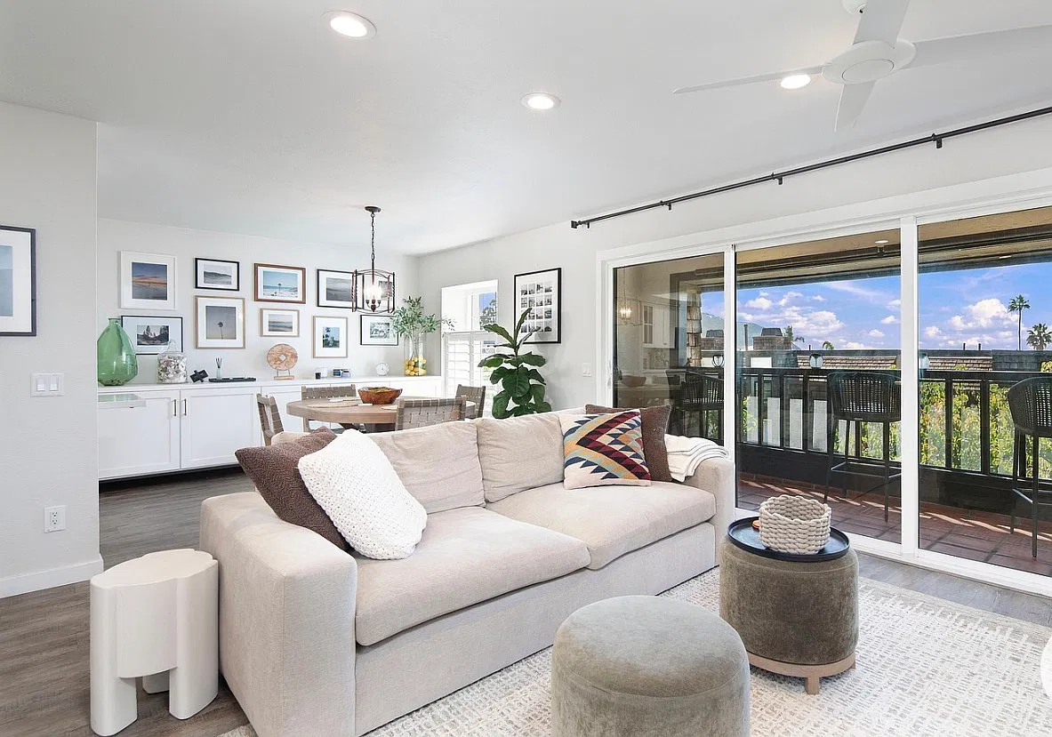 2 bed, 2.5 bath, 1446 sqft, $7,800 — Photo 3