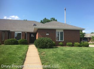 1425 E Powell St, Springfield, MO 65804