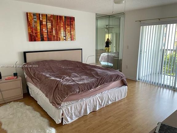 5th image of 201 178th Dr APT 533