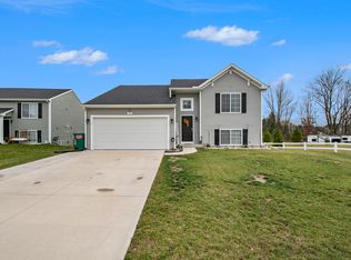 500 Pioneer Trl NE, Cedar Springs, MI 49319