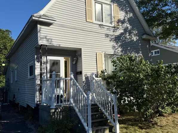 1636 Franklin St, Muskegon, MI 49441