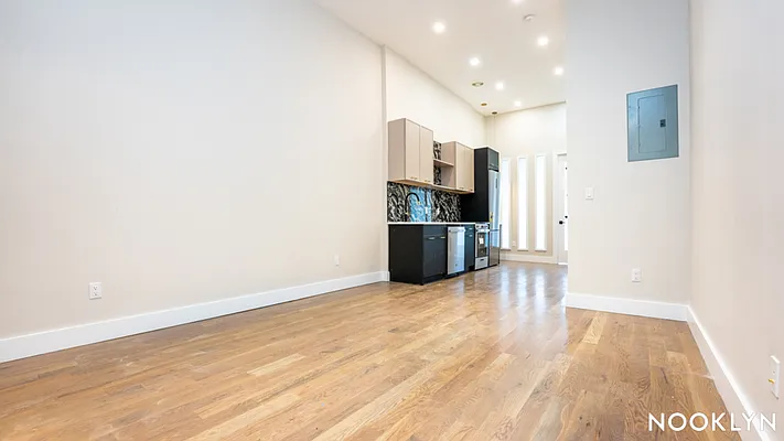 Rented by Nooklyn NYC LLC | media 2