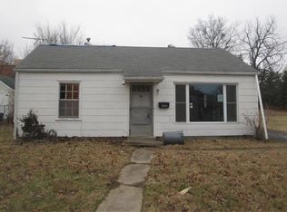 1009 Clark St, Florissant, MO 63031