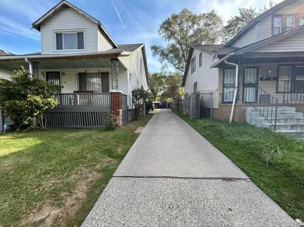 17330 Waltham St, Detroit, MI 48205