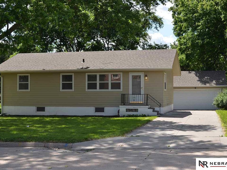 1st image of 4410 N 62nd St