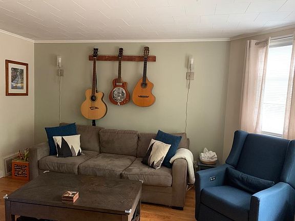 2nd image of 2316 W Winnemac Ave #1
