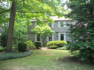 8737 Columbine Cir, Baldwinsville, NY 13027