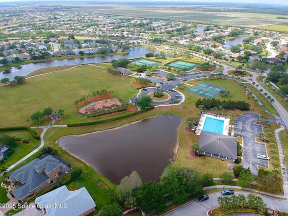 3rd image of 5736 Indigo Crossing Dr
