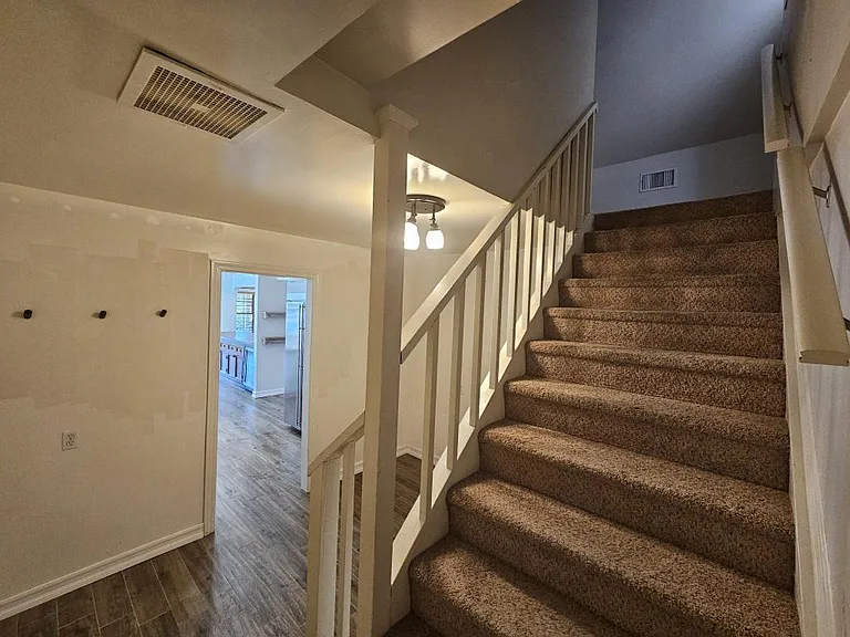 22530 Rolling Meadows Dr — Photo 53