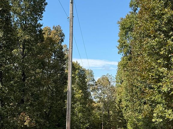 2nd image of 990 Moore Rd