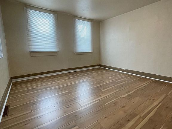 4th image of 512 W Abriendo Ave