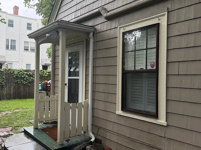 228 Medway St — Photo 12