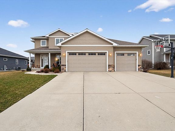 3rd image of 673 Prairie Grass Road
