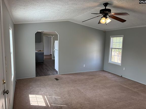 4th image of 157 Sandy Springs Ln